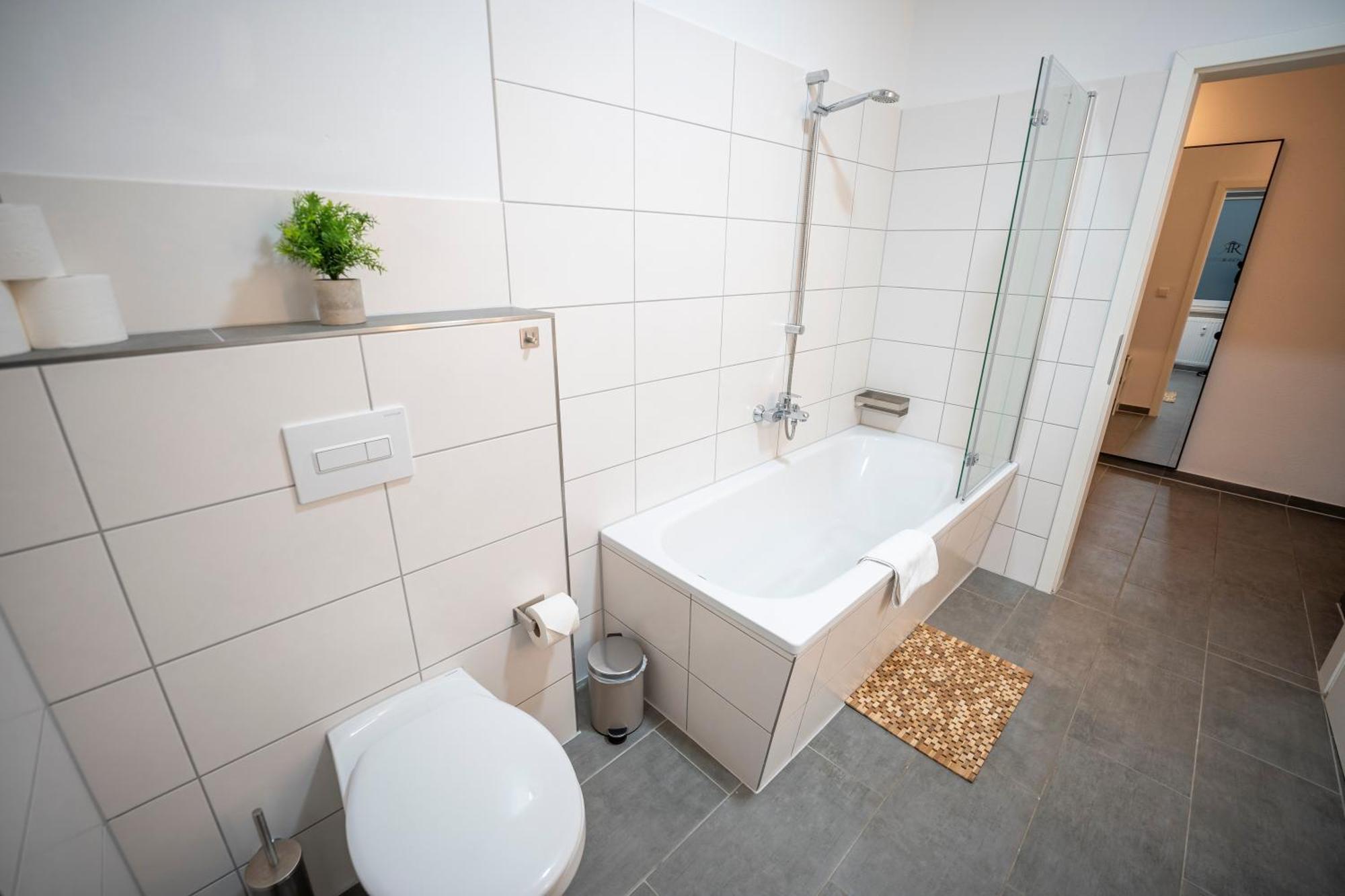 Rr - Spacious Apartments - Central - Parking Magdeburg Luaran gambar